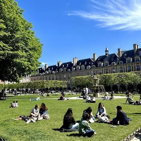 - Marais 3eme Apartment